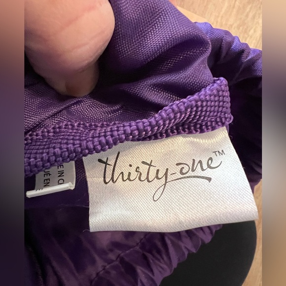 Thirty One Cinch Bag- purple EMILY - Picture 3 of 4